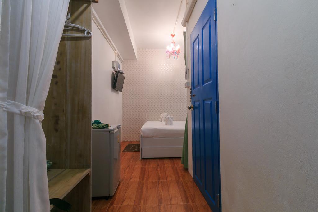 Frog House Bed & Breakfast (Adults Only) Patong Exteriér fotografie