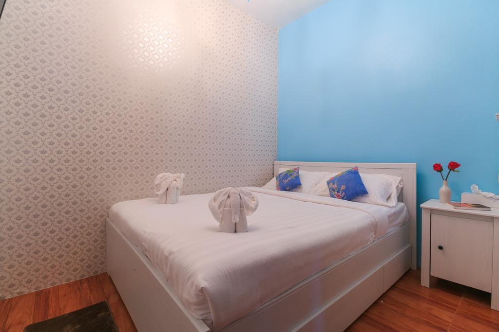 Frog House Bed & Breakfast (Adults Only) Patong Exteriér fotografie
