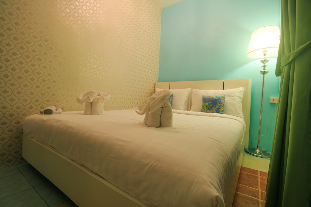 Frog House Bed & Breakfast (Adults Only) Patong Exteriér fotografie